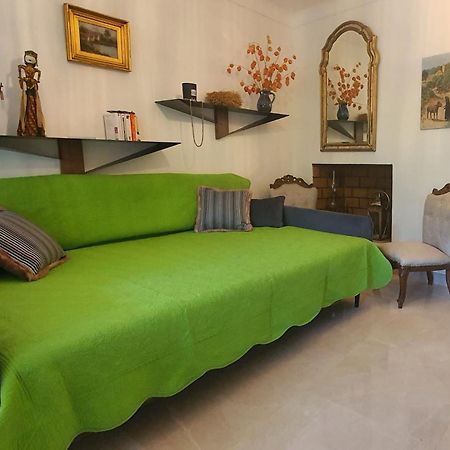 Charmant Appartement En Rez De Jardin Sartène Екстериор снимка