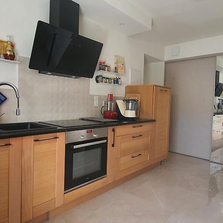 Charmant Appartement En Rez De Jardin Sartène Екстериор снимка