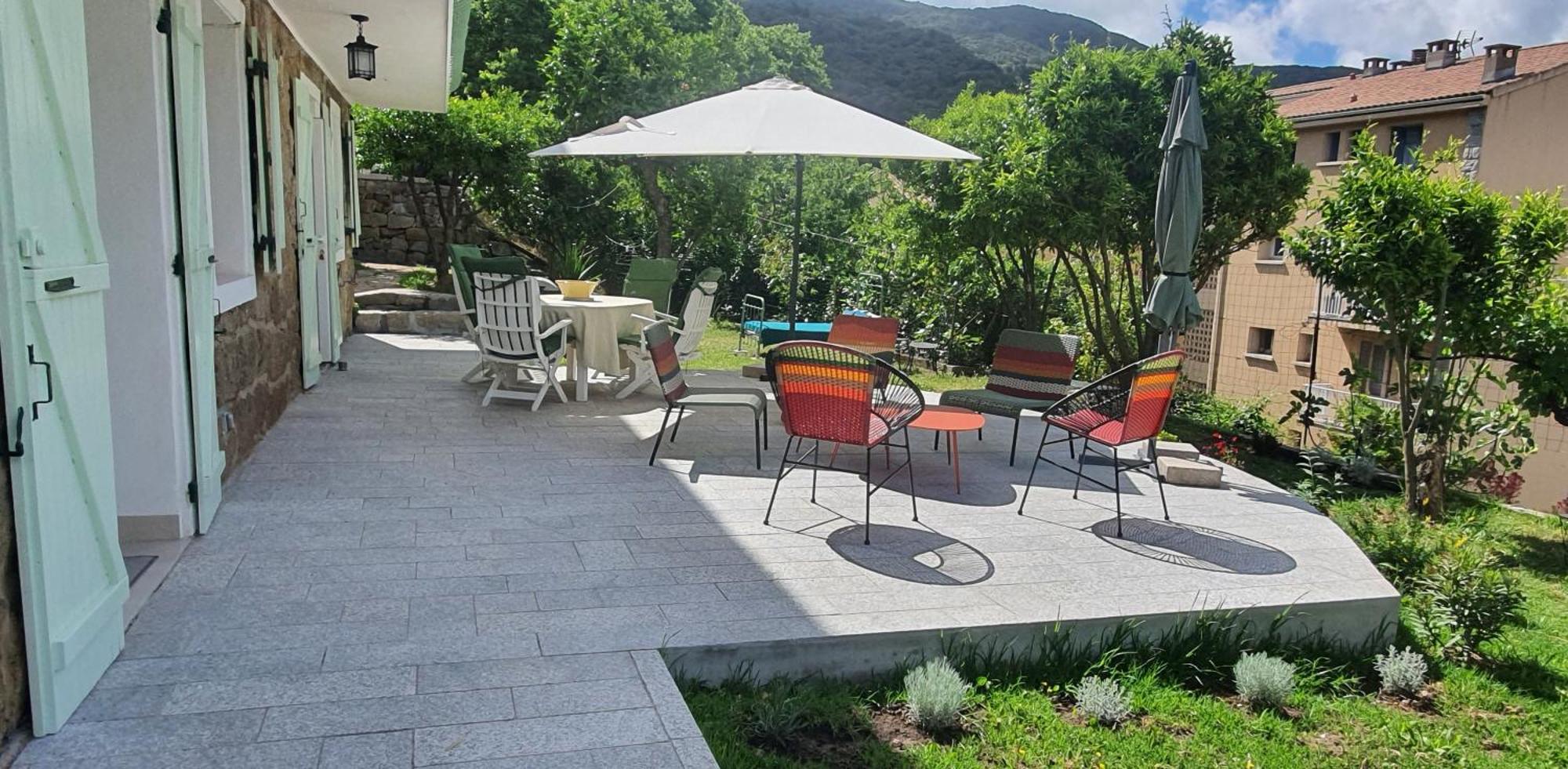 Charmant Appartement En Rez De Jardin Sartène Екстериор снимка